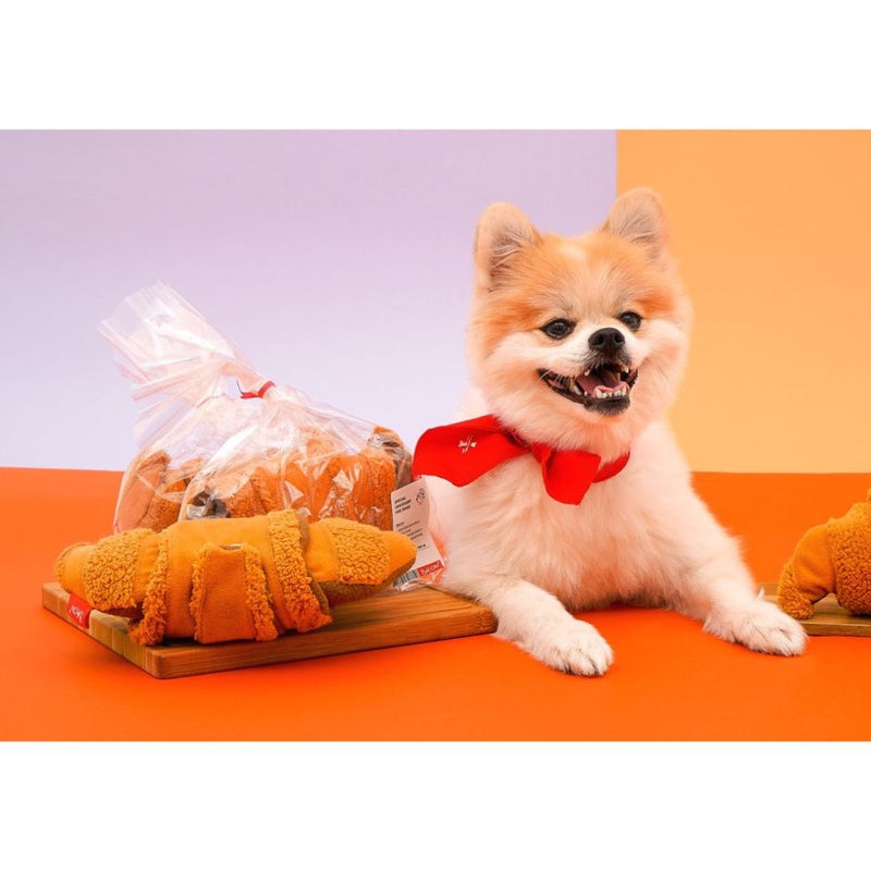 Croissant Natural Latex Rubber Squeaky Dog Toy – Indihopshop